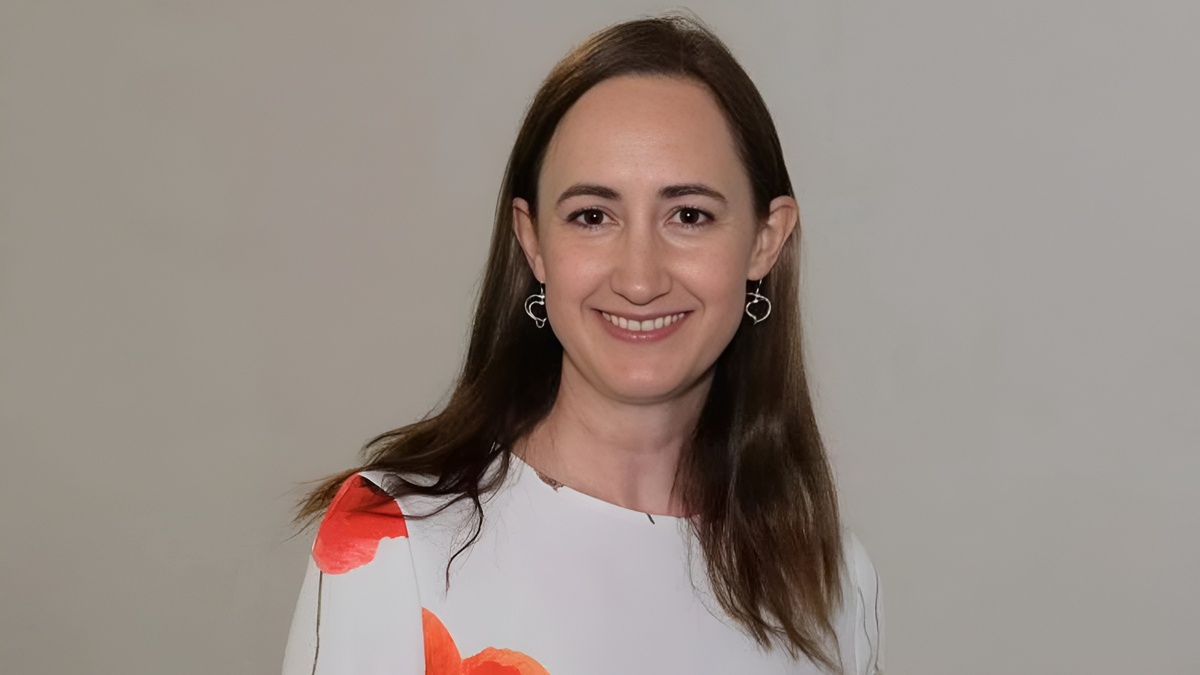 Chi era Sophie Kinsella, che raccontò di donne sfaccettate in "I love shopping" 20