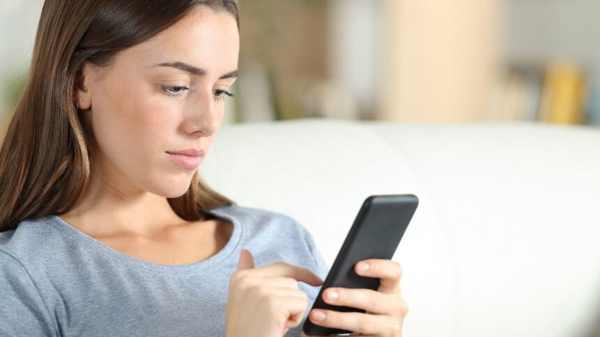 Da gennaio lo Spid di Poste diventa a pagamento: chi deve versare i 6 euro annui 2 Da gennaio lo Spid di Poste diventa a pagamento: chi deve versare i 6 euro annui 1