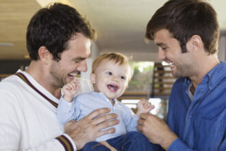 coppie gay e adozioni internazionali