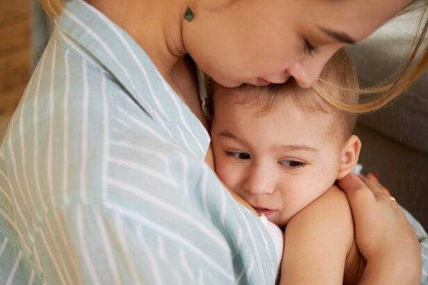 Il ruolo dell'ossitocina nel bonding: "Riduce lo stress psicofisico e rafforza il legame madre-figlio" 17