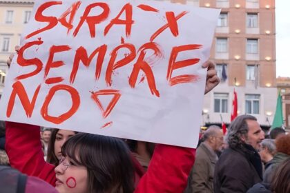 referendum sulla giustizia, ragazza vota no