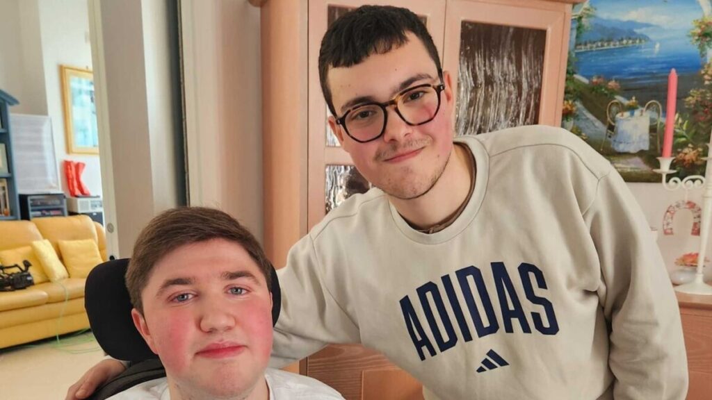 Emanuele e Karol nominati Alfieri della Repubblica: "Si sono distinti per altruismo e solidarietà" 2 Emanuele e Karol Alfieri della Repubblica