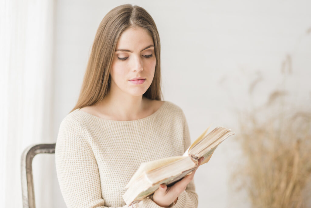 I 100 romanzi più belli di sempre secondo gli scrittori: c'è anche l'Italia con Calvino e Ferrante 2 Romanzi più belli di sempre