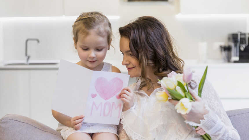 Festa della Mamma: come nasce, perché si festeggia a maggio e le principali iniziative 1