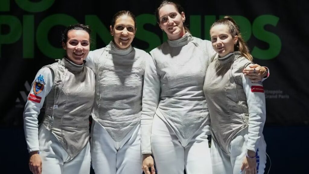 Europei di scherma, l'Italia è oro anche nel fioretto maschile a squadre: trionfo nel medagliere 2 Europei di scherma 2026
