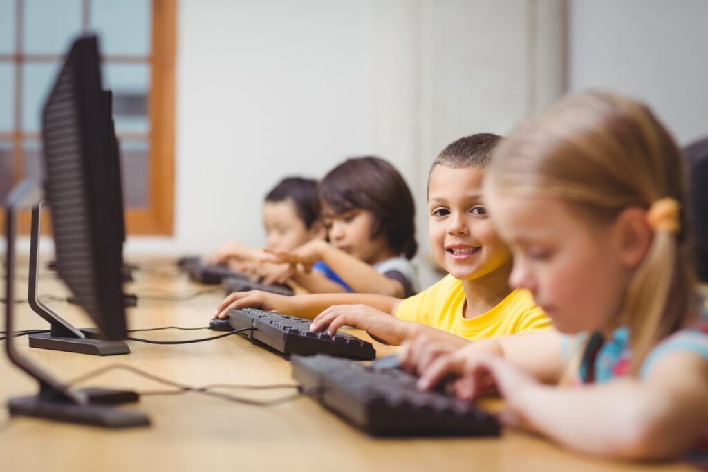 Intelligenza artificiale a scuola: UE e Ocse pubblicano le linee guida per gli studenti 2 Intelligenza artificiale