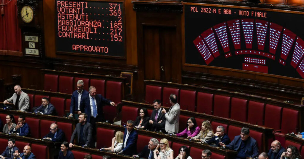Legge elettorale, via libera della Camera con 217 sì: ora la decisione passa al Senato 2 Legge elettorale