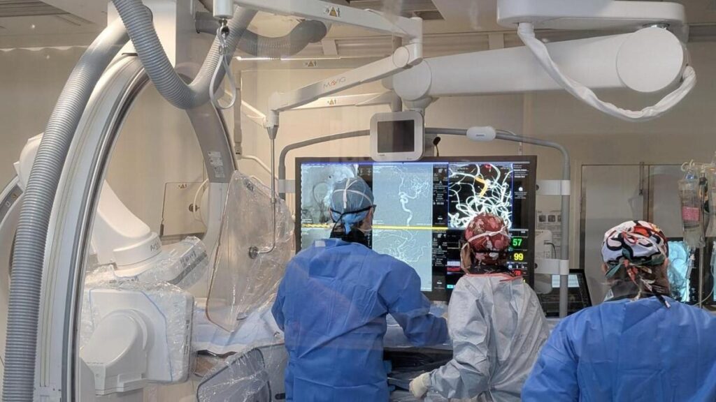 Aorta riaperta con un filo elettrificato su un paziente di 40 anni: è la prima volta in Italia 2 Filo elettrificato riapre aorta