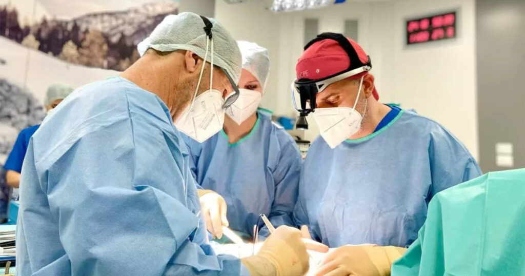 Tumore fino ai nervi della colonna asportato in una bimba: determinante la pianificazione 3D 2 Tumore ai nervi