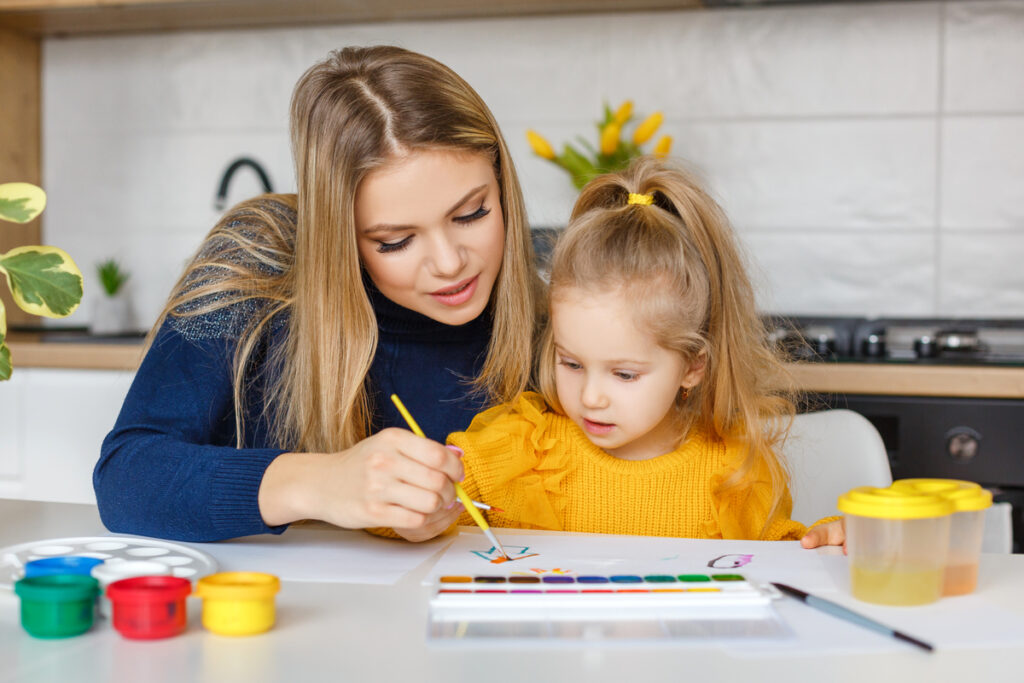 Ritorno alla routine, come aiutare i bambini a riprendere i ritmi: 6 consigli utili ai genitori 2 Routine