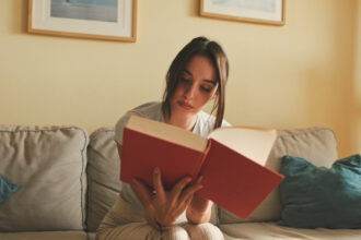 Perché una storia può farci cambiare idea? La risposta arriva dalla psicologia cognitiva 7