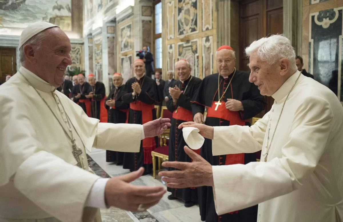 Papa Ratzinger e Papa Francesco