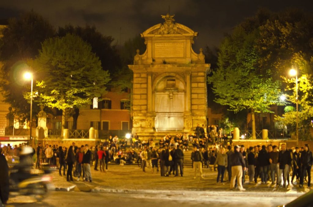 Trastevere Movida Arancia Meccanica