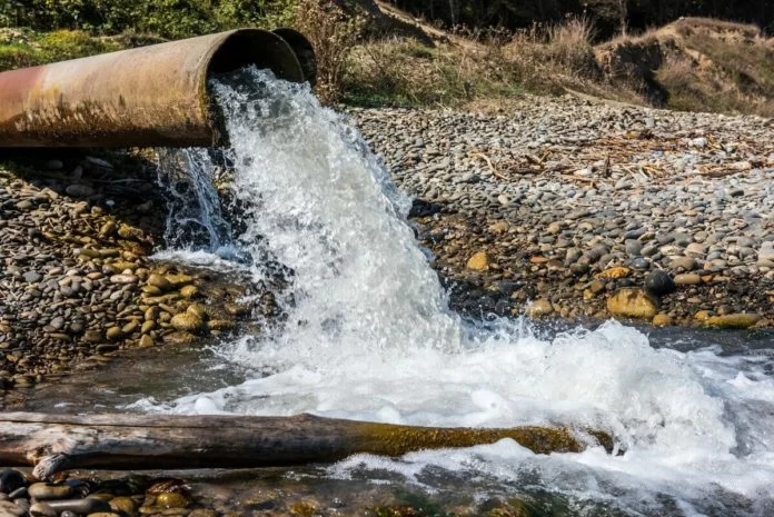 spreco d'acqua