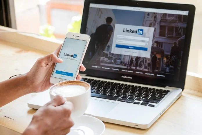 Come funziona l'algoritmo di LinkedIn