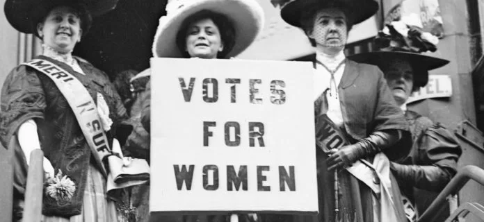 Il diritto di voto alle donne è stato ottenuto grazie alle suffragette