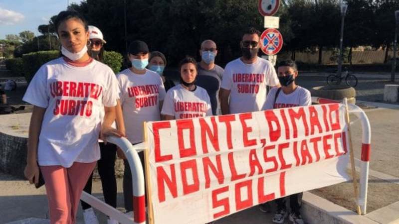 Conte e Di Maio in volo per i pescatori italiani liberati.