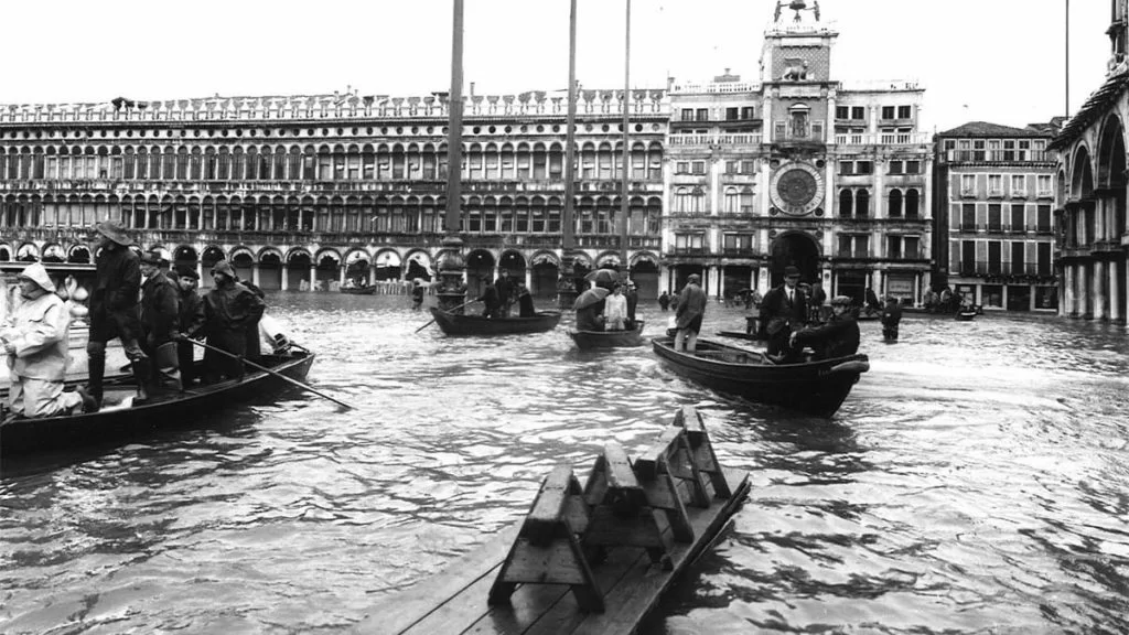 Venezia_alluvione_Piazza San Marco_4 novembre 1966