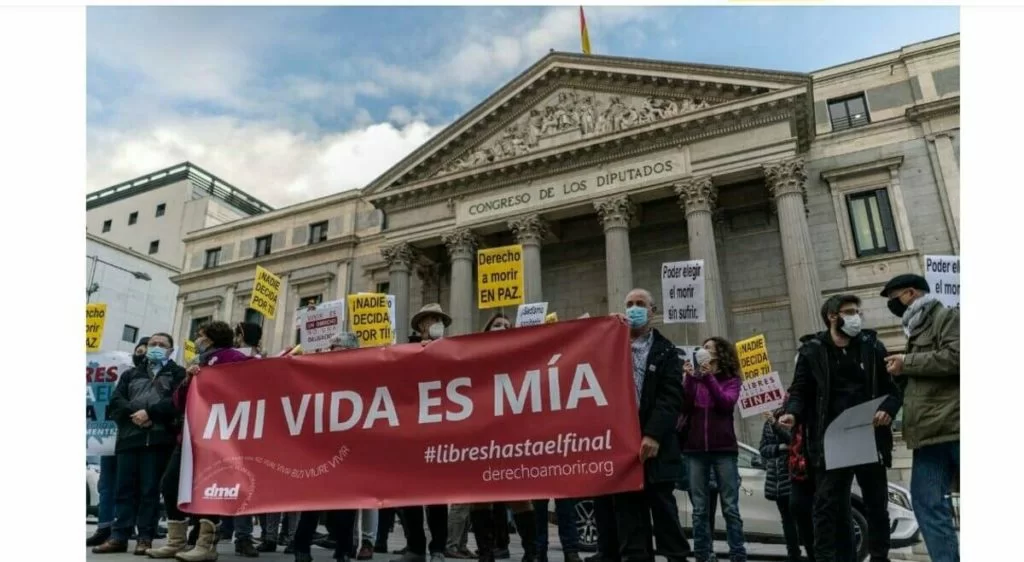 legge sull'eutanasia_manifestazione in Spagna