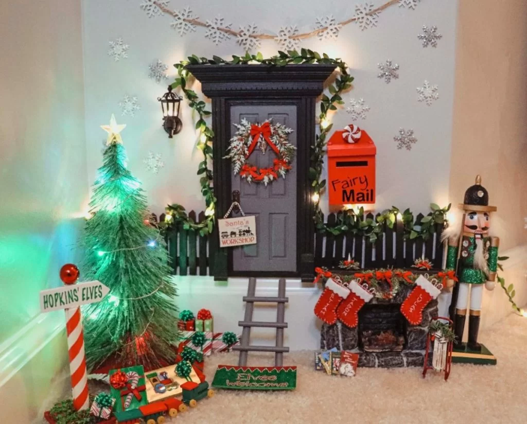 La porta magica di Elf on the Shelf.