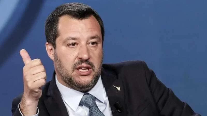 Matteo Salvini, dopo le dimissione di Conte, incontra il centrodestra.