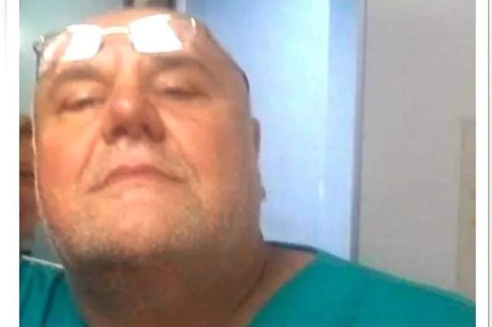 medico morto per il vaccino