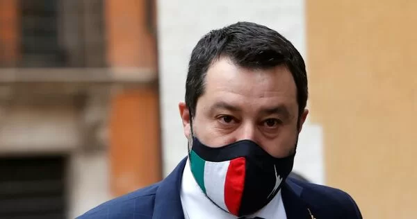 Italia arancione Salvini.