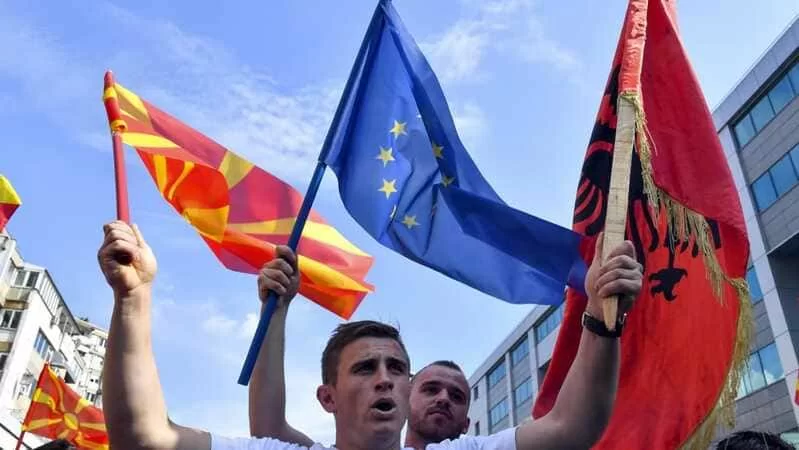 albania terra promessa pensionati italiani
