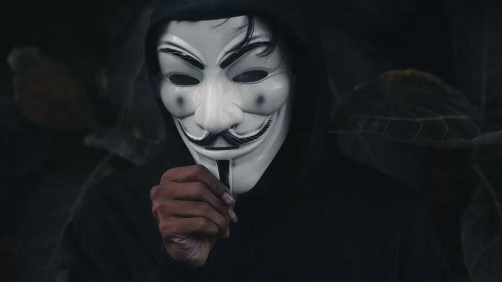 Attacchi informatici Anonymous.