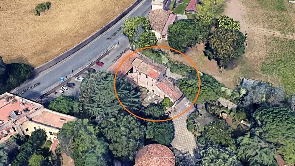 La Villa dei Mosaici dei Tritoni si trova in posizione strategica.