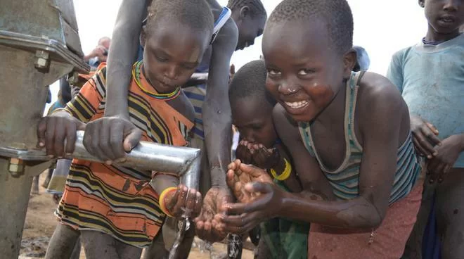 Giornata mondiale dell'acqua perchè: "In Africa 1 persona su 3 non dispone di acqua".