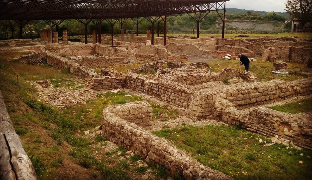 anfiteatro dell'antica Abellinum