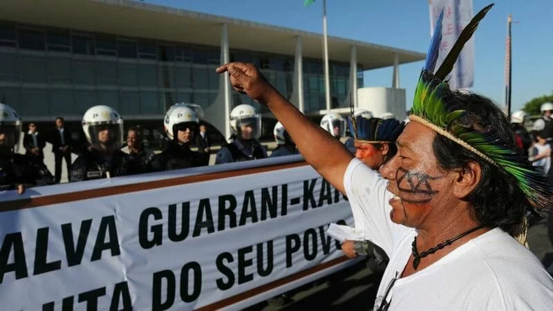 Brasile protesta Guarani