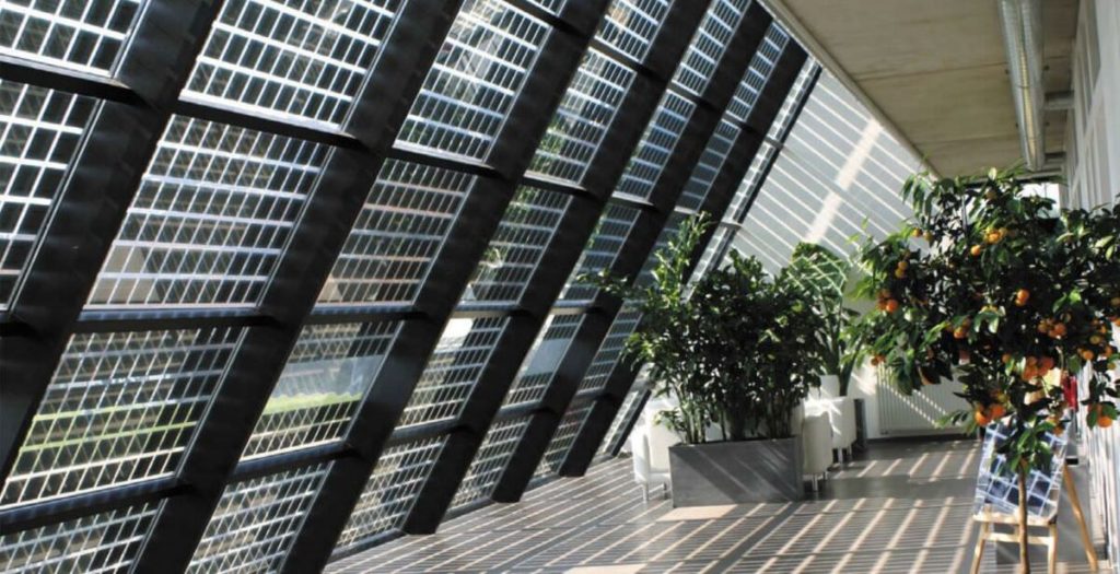 Pannelli solari trasparenti, sfida tra fotovoltaico e design