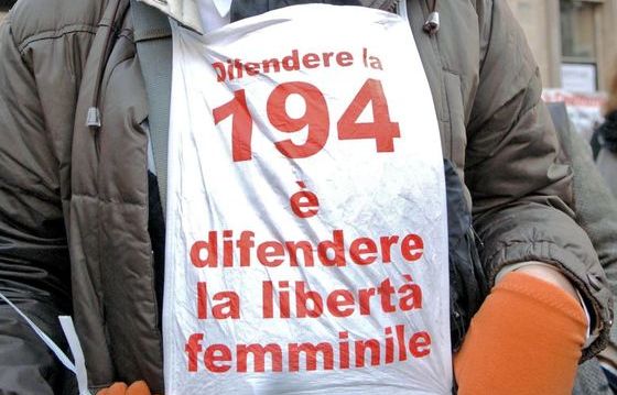 Aborto a Matera: "Due violazioni  della legge in un colpo solo"