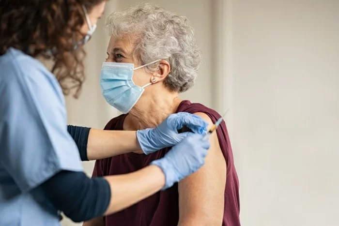 Regioni in difficoltà con le vaccinazioni: ritardi sulle somministrazioni agli anziani