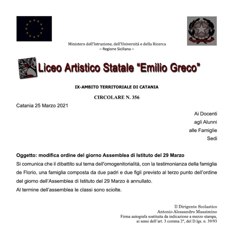 genitori gay all'assemblea scolastica