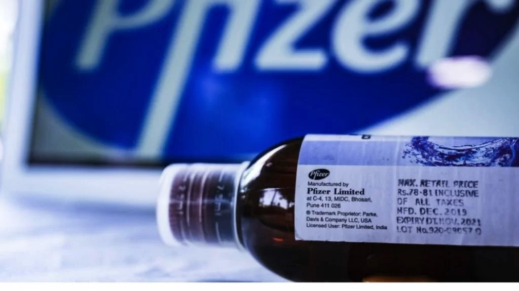 False dosi di vaccino Pfizer: come la big pharma americana sta gestendo il caso