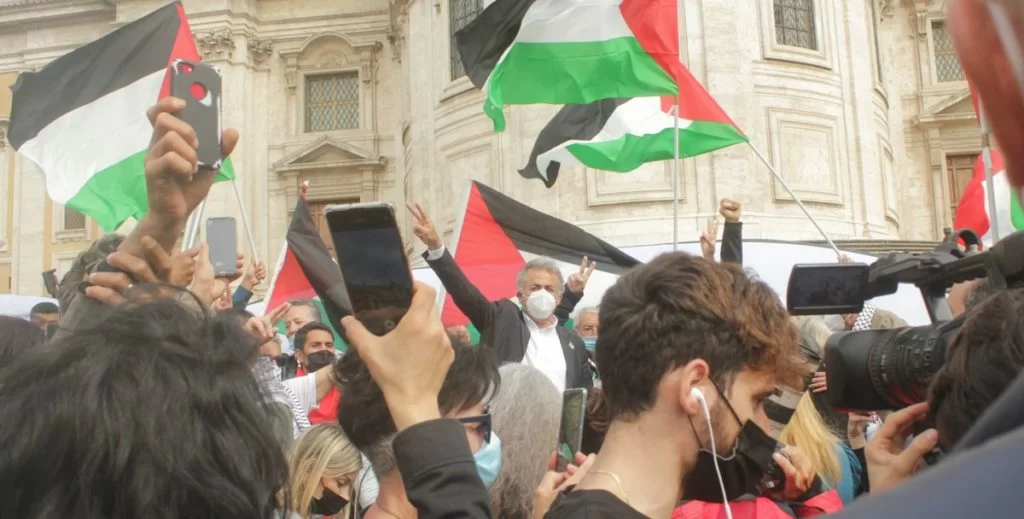 Protesta palestinese: "Vogliamo anche noi il nostro 25 aprile"