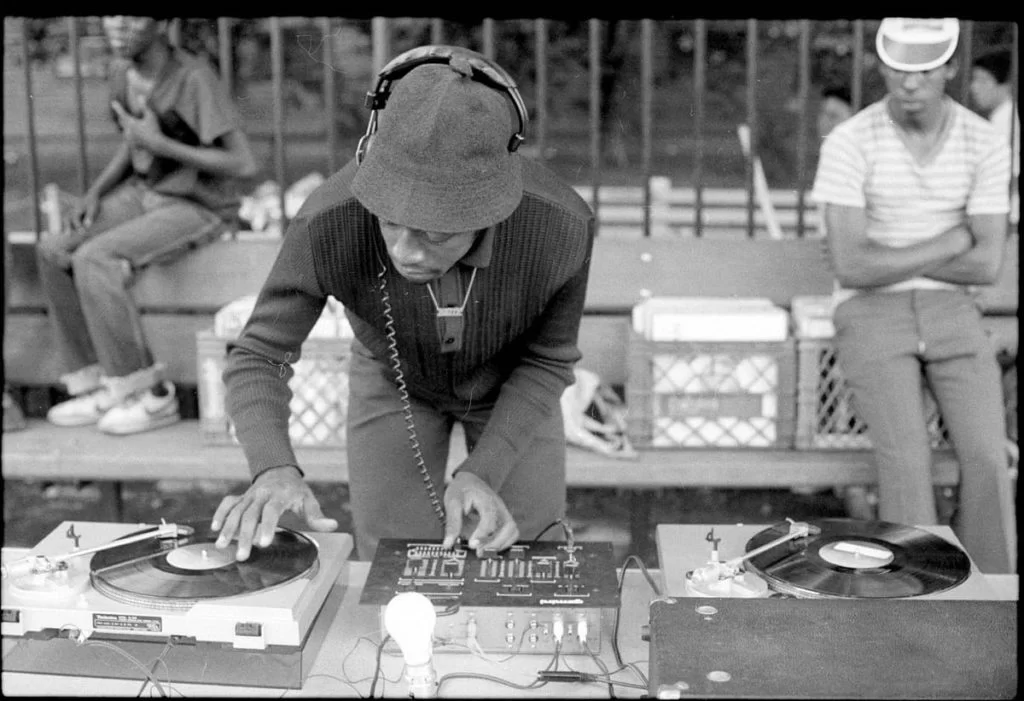 Il Museo del Hip Hop consacra l'uscita dal ghetto e la condivisione del genere musicale.