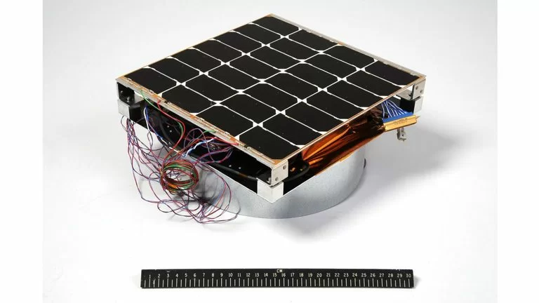 PRAM, il pannello solare spaziale del Pentagono