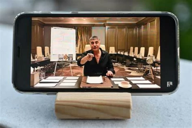 Mandato di cattura per Sedat Peker: i video delle accuse