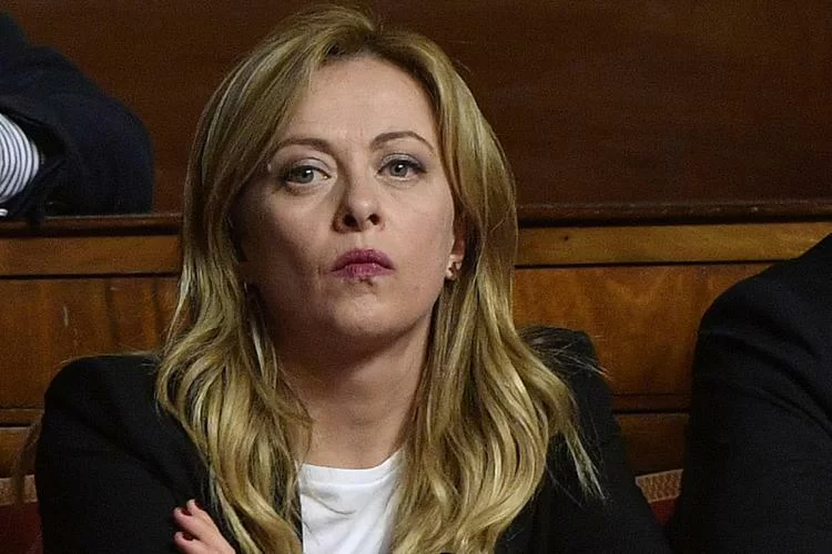 Federazione di centrodestra, Meloni se ne tira fuori ma dice: "Non è un'operazione contro di me, ma contro la sinistra"