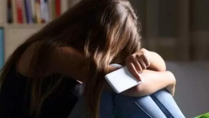 suicidio di adolescenti_