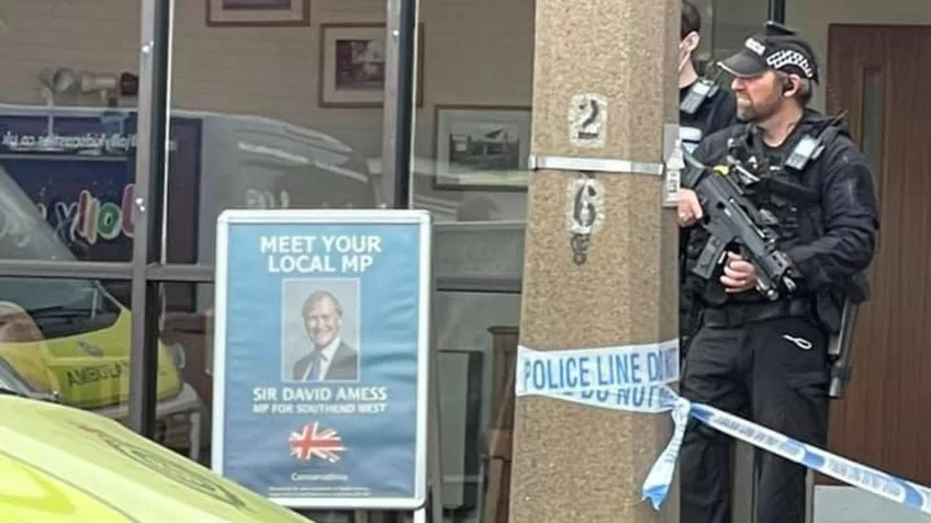 Il deputato David Amess è stato ucciso poiché obiettivo di un attentato terroristico: queste le ultime rivelazioni della polizia britannica