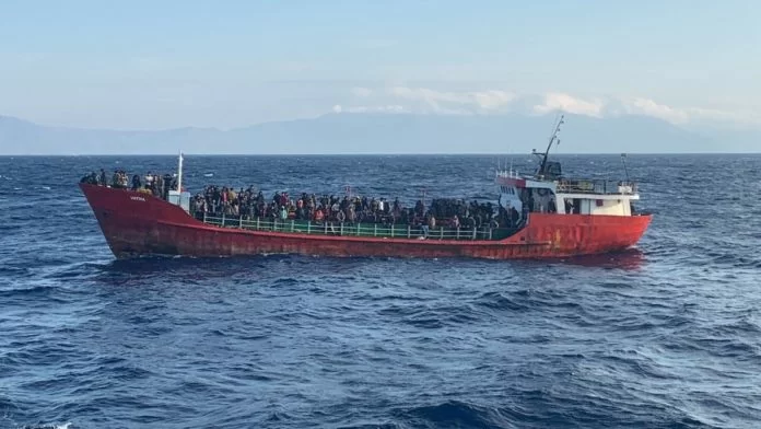 grecia sbarco profughi afgani