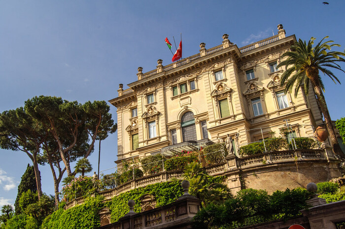 Villa Aurora in vendita a Roma: chi offrirà di più per il dipinto del secolo?
