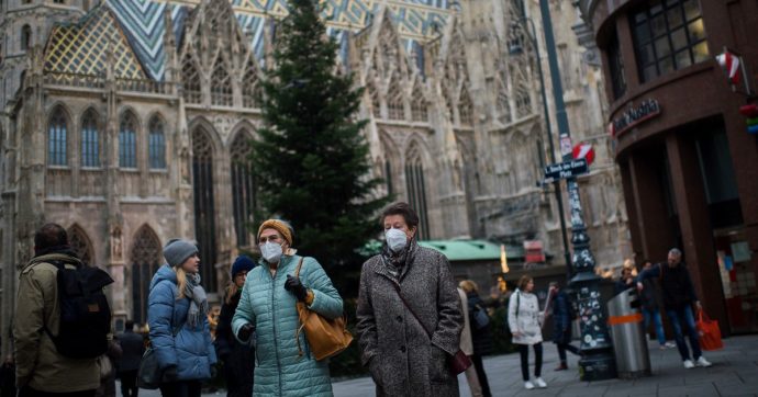 Lockdown in Austria, il cancelliere Schallenberg: "Non vogliamo la quinta, la sesta ondata"