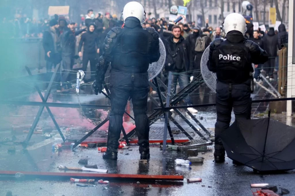 Manifestazione violenta a Bruxelles: attimi di tensione ieri nella capitale Belga