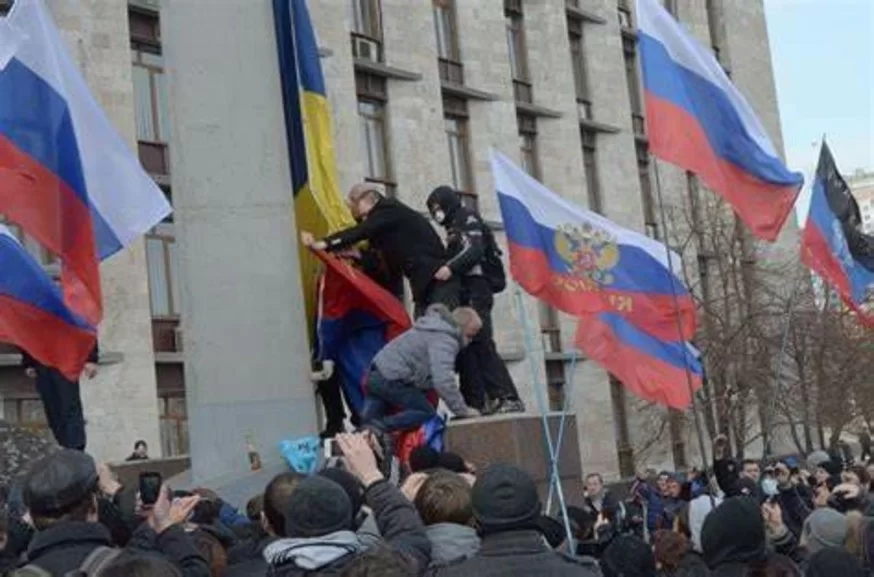 Tensioni in Europa: Russia e Ucraina si preparano al conflitto?